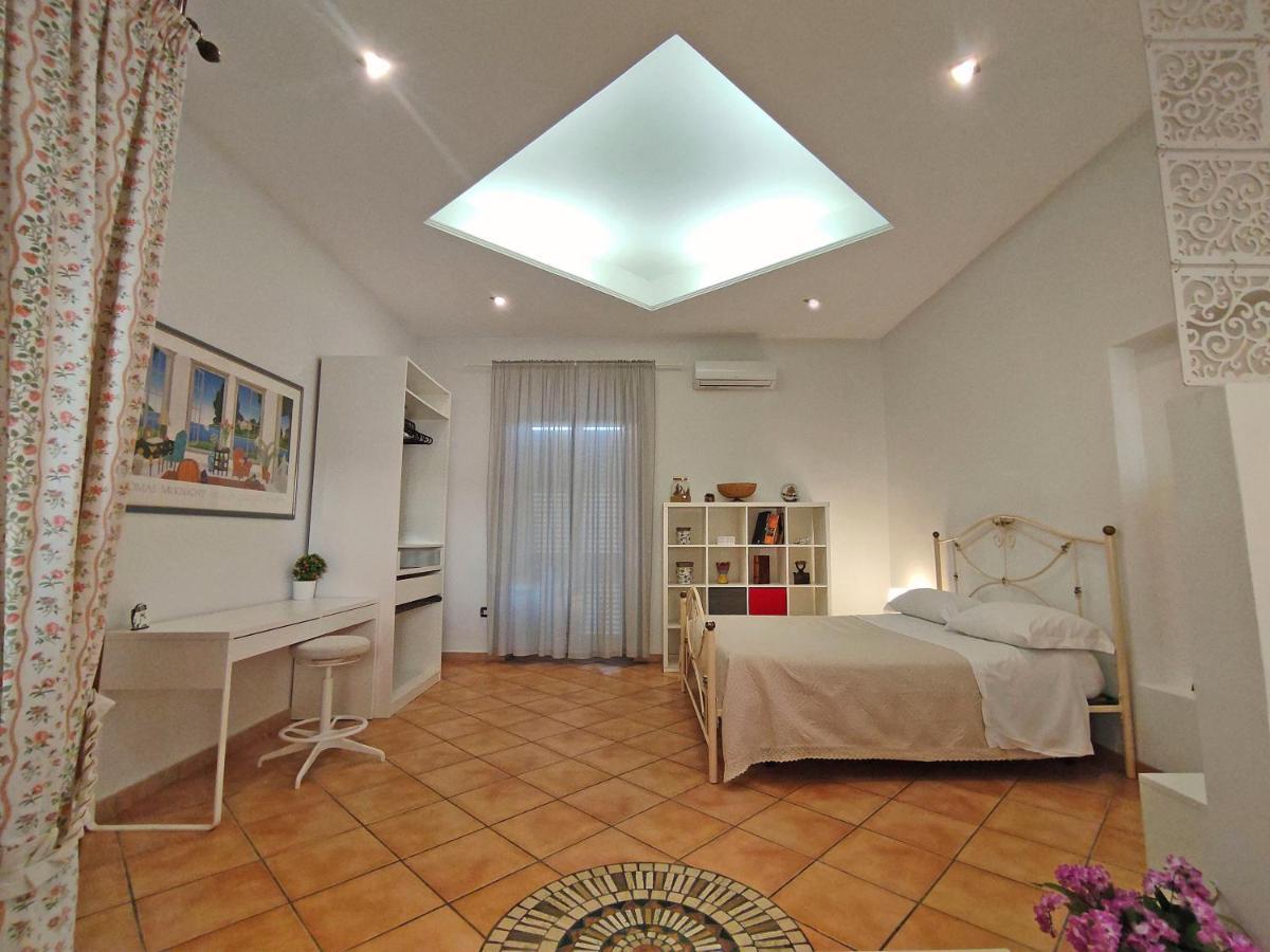 Sole Luna Mare Bed & Breakfast Поцуоли Екстериор снимка